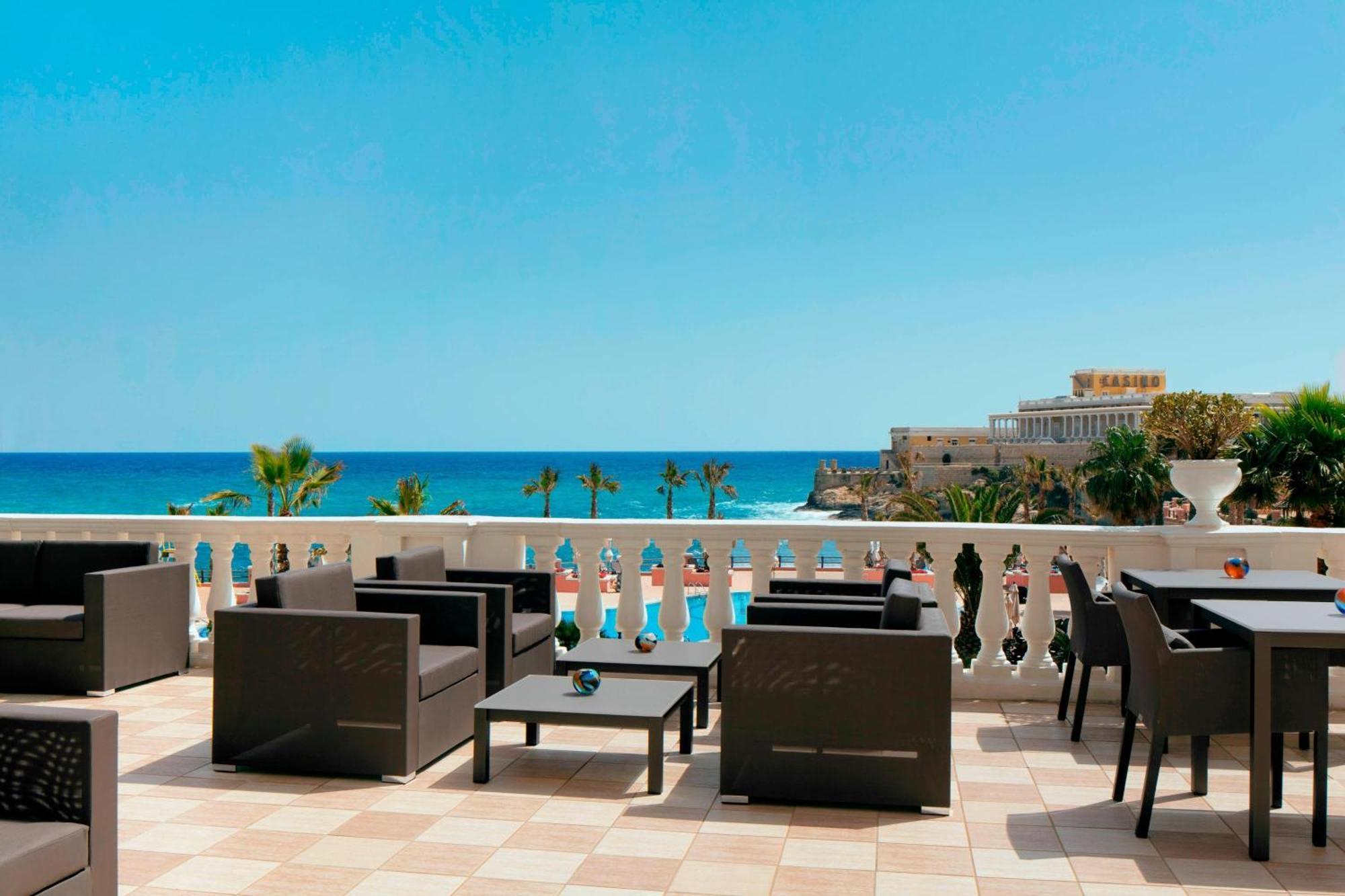 The Westin Dragonara Resort, Malta San Giuliano Esterno foto The rooftop bar at the hotel