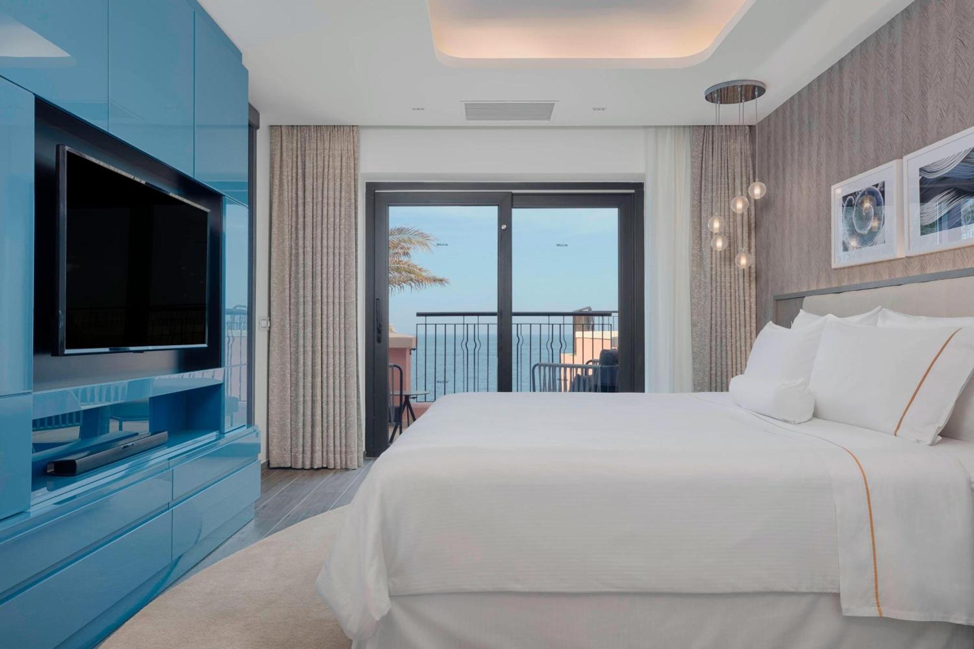The Westin Dragonara Resort, Malta San Giuliano Esterno foto A bedroom at the W South Beach
