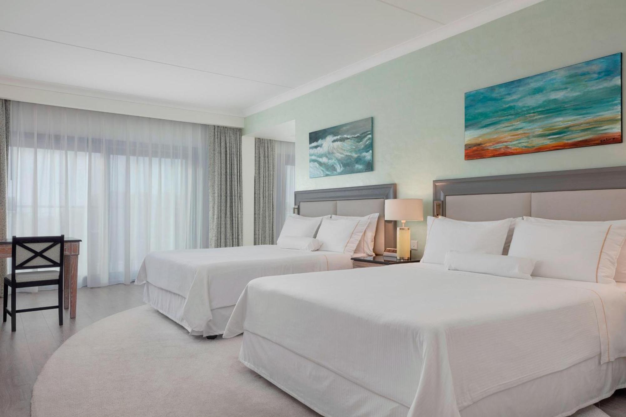 The Westin Dragonara Resort, Malta San Giuliano Esterno foto A guest room at the Hilton San Diego Bayfront